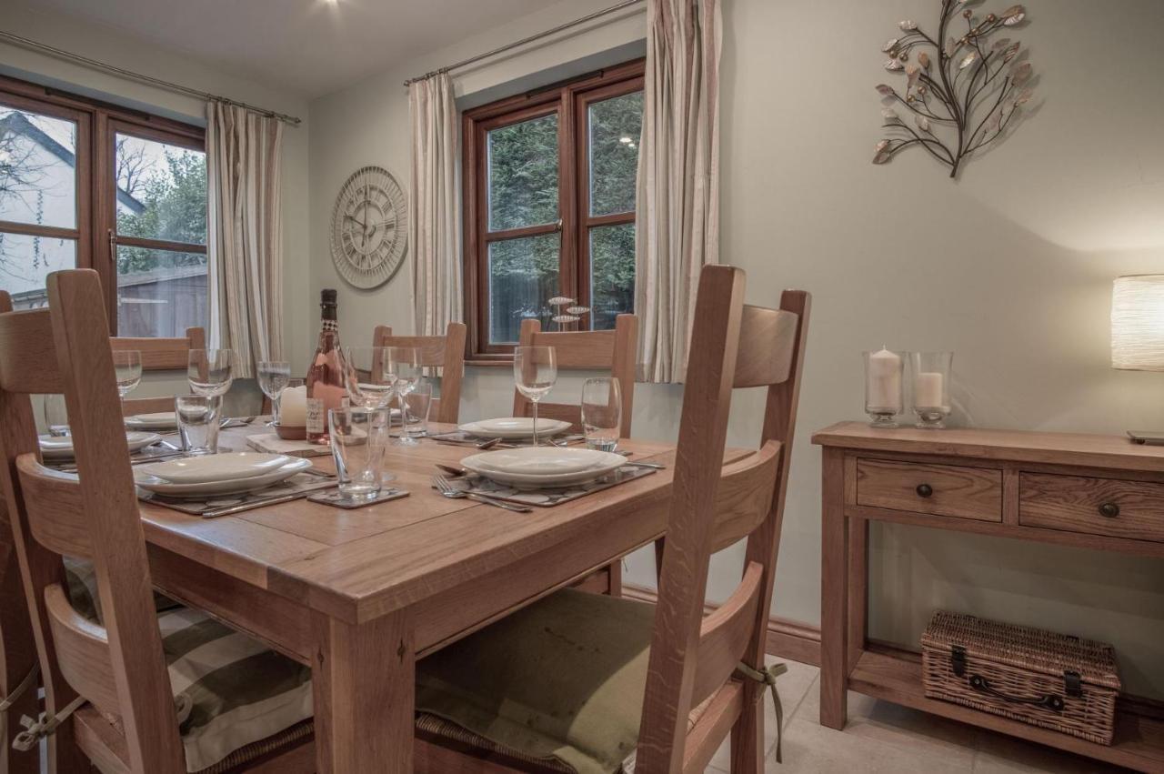 Llais Afon - 3 Bedroom Holiday Home - Фішгард Екстер'єр фото