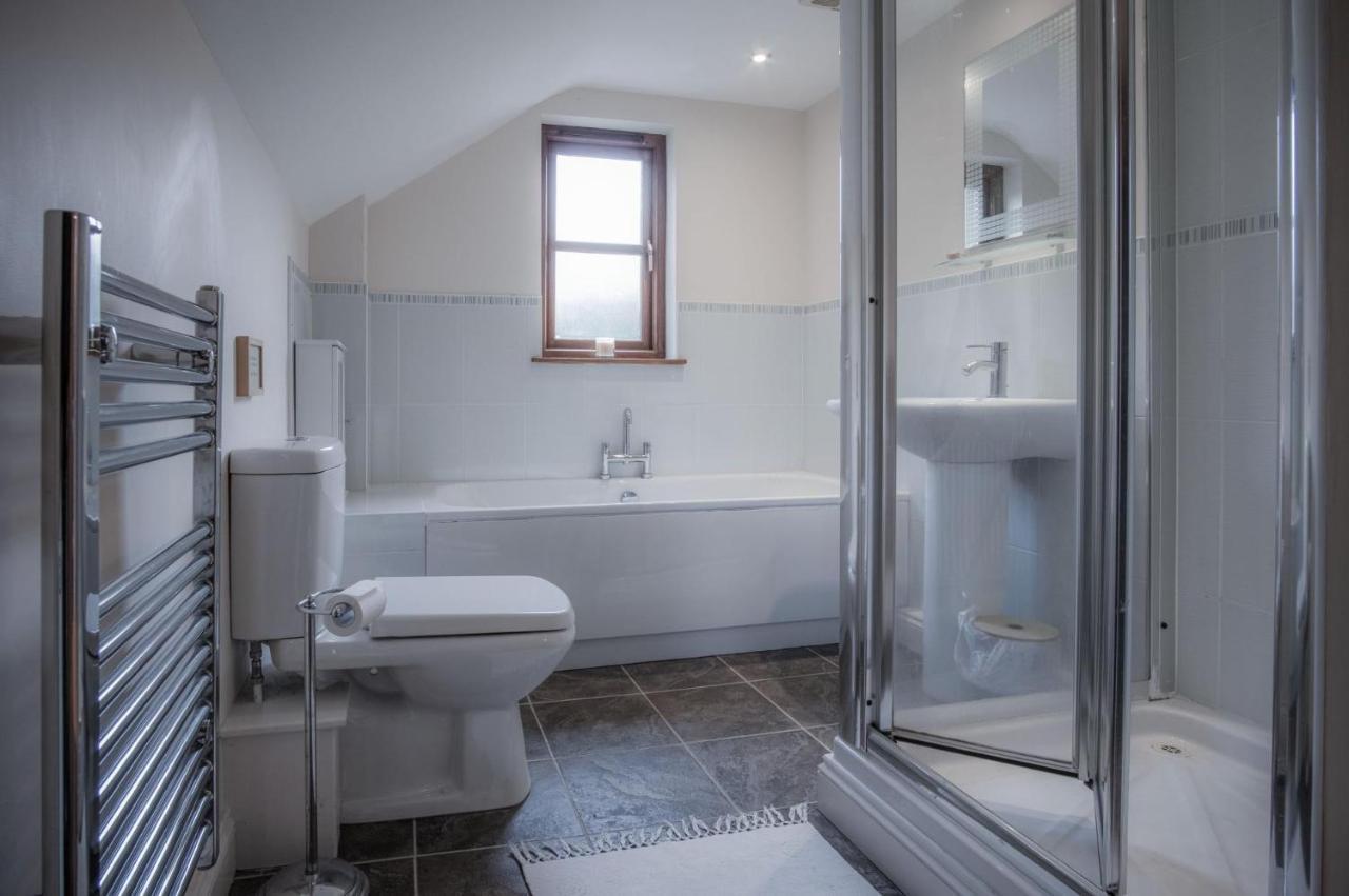 Llais Afon - 3 Bedroom Holiday Home - Фішгард Екстер'єр фото